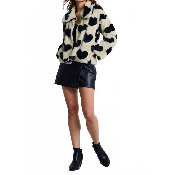 NEW LISA TODD love shag faux fur jacket in black cream - Picture 5 of 6